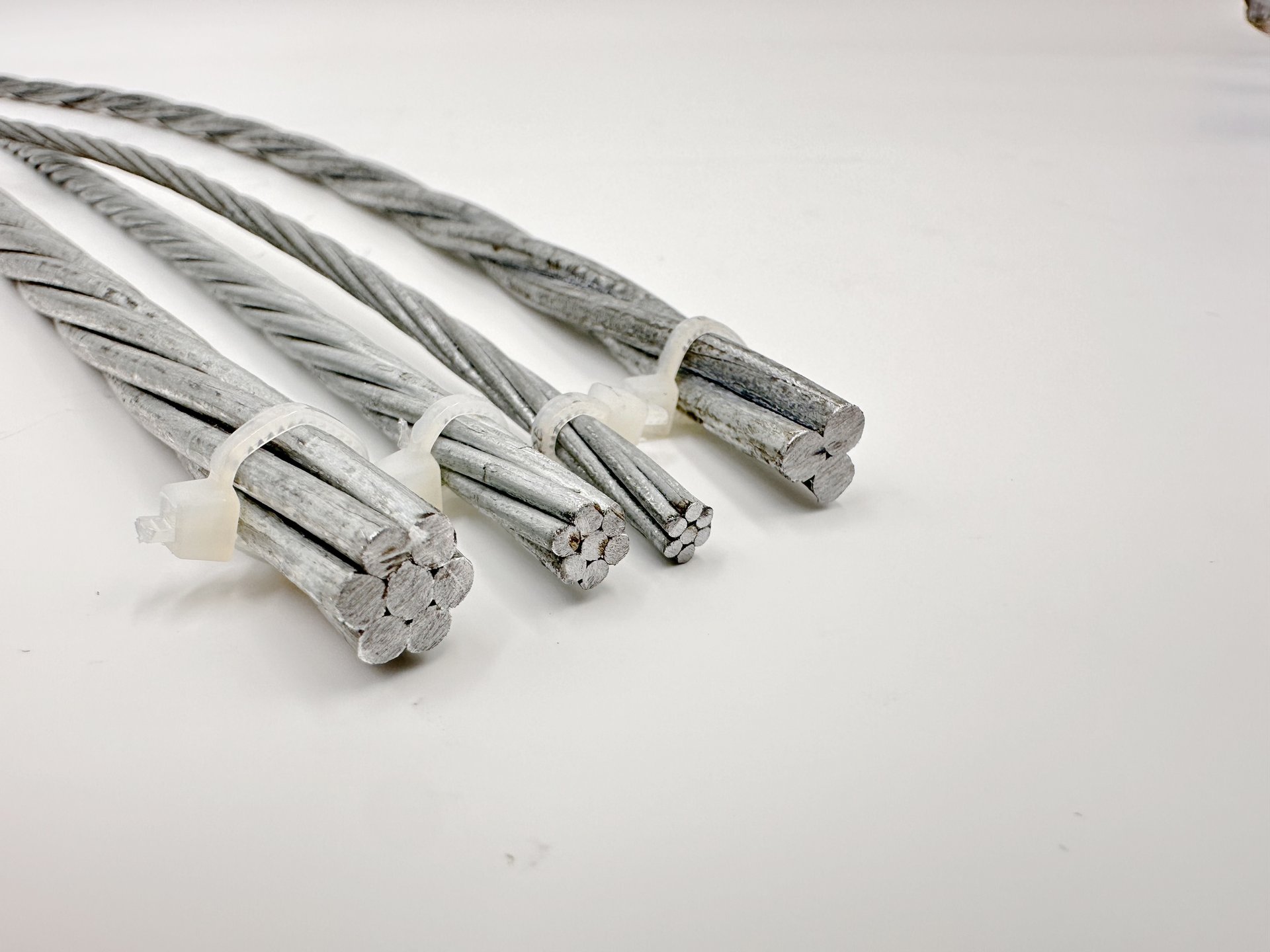 Zinc-Coated Steel Wire Strand (Galvanized Steel Wire Strand)
